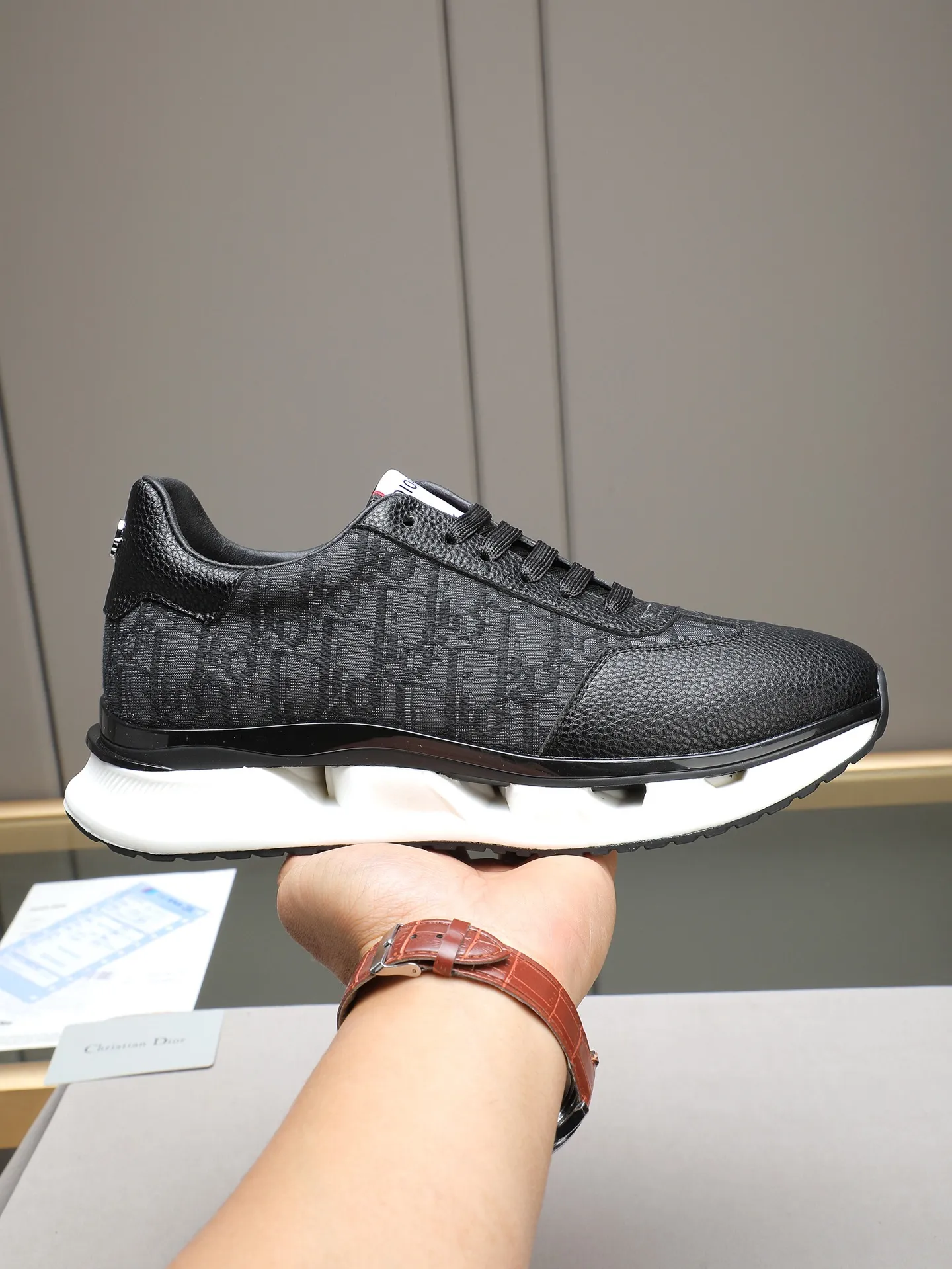 PP460 New Dior🆕The latest men's casual sports shoes, the upper is made of imported cowhide➕Dior's special material! Breathable sheepskin. The TPU blade base is lightweight and wear-resistant! Size:38-44 (45 customized)